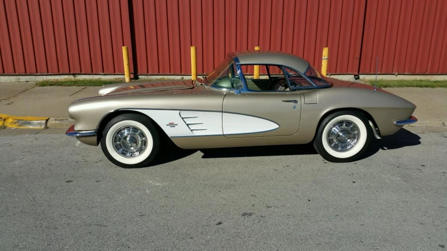 1961 Chevrolet Corvette C1 - Image 2 of 9