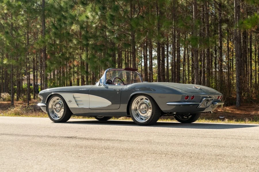 1961 Chevrolet Corvette C1 - Image 17 of 31