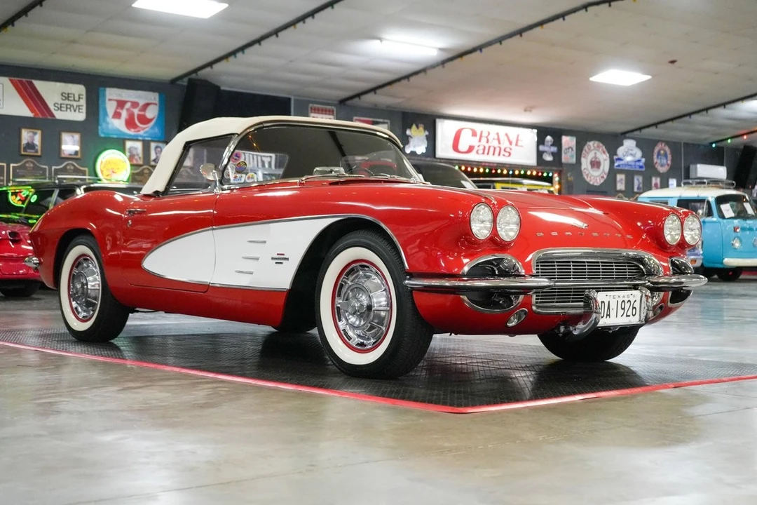 1961 Chevrolet Corvette C1 - Image 17 of 31
