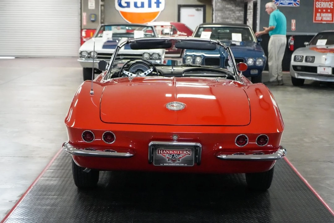 1961 Chevrolet Corvette C1 - Image 30 of 31