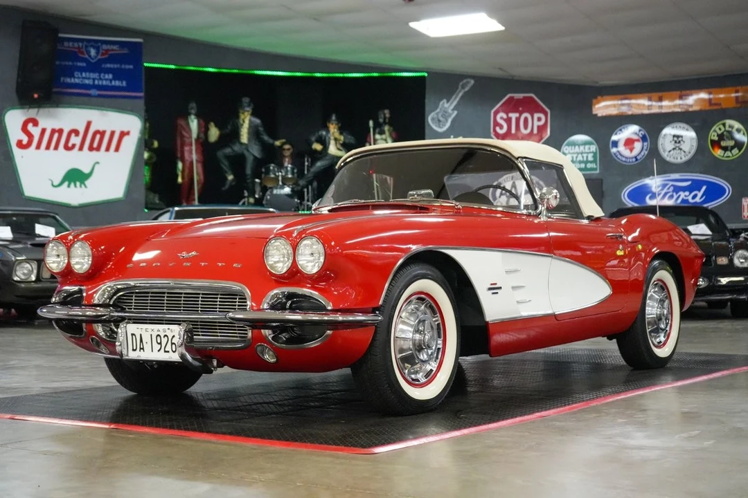 1961 Chevrolet Corvette C1 - Image 10 of 31