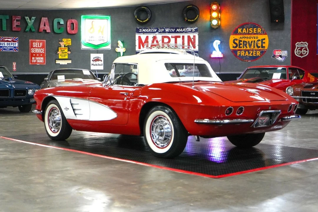 1961 Chevrolet Corvette C1 - Image 13 of 31