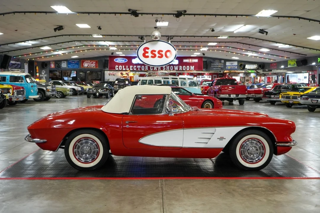 1961 Chevrolet Corvette C1 - Image 7 of 31