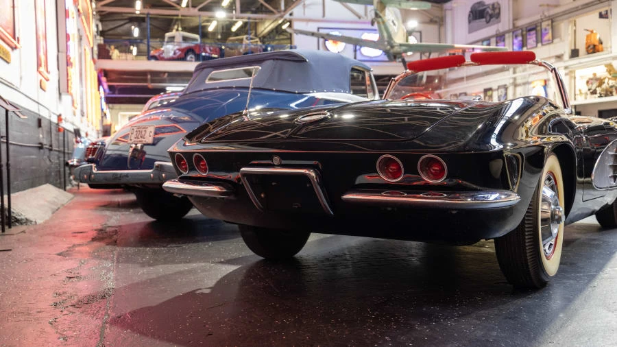 1961 Chevrolet Corvette C1 - Image 12 of 29