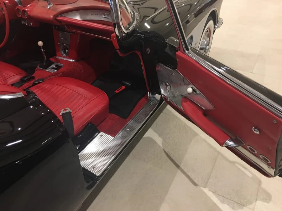 1961 Chevrolet Corvette C1 - Image 6 of 9