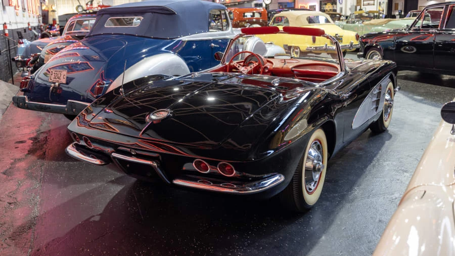 1961 Chevrolet Corvette C1 - Image 3 of 29