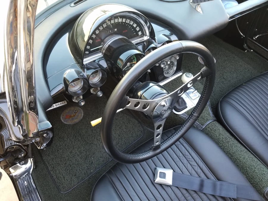1961 Chevrolet Corvette C1 - Image 5 of 10
