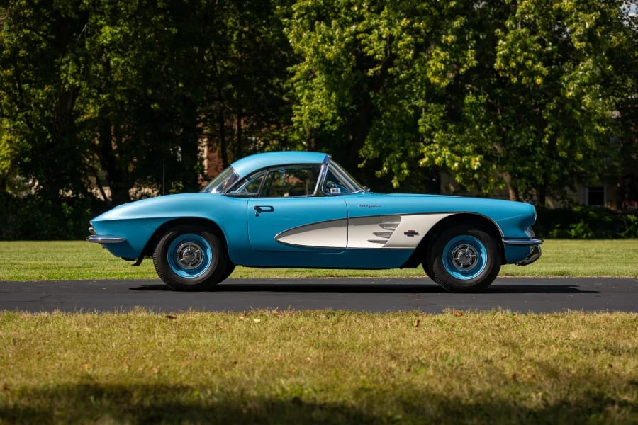 1961 Chevrolet Corvette C1 - Image 2 of 31