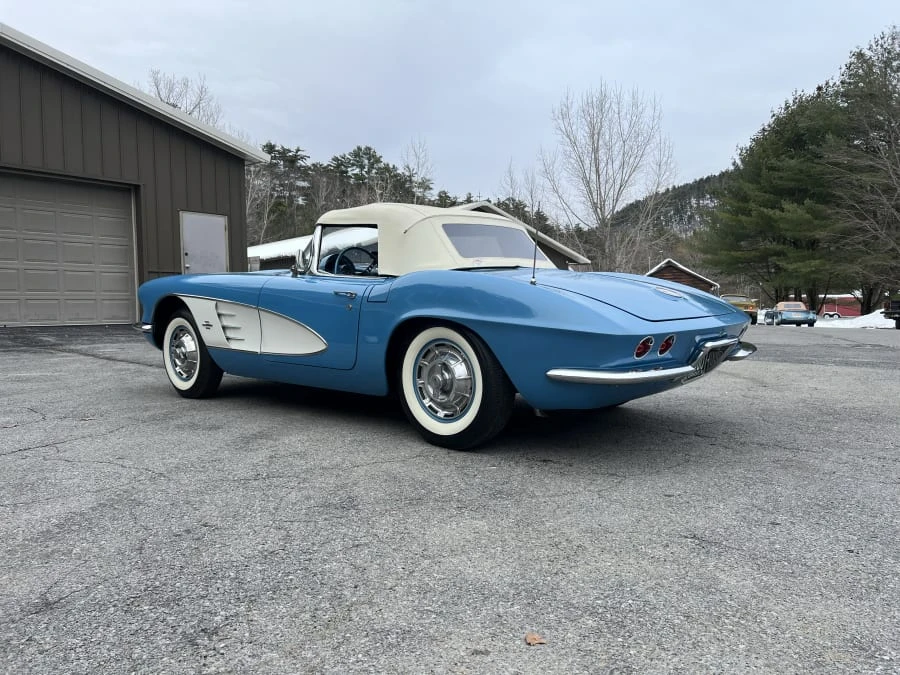 1961 Chevrolet Corvette C1 - Image 4 of 21