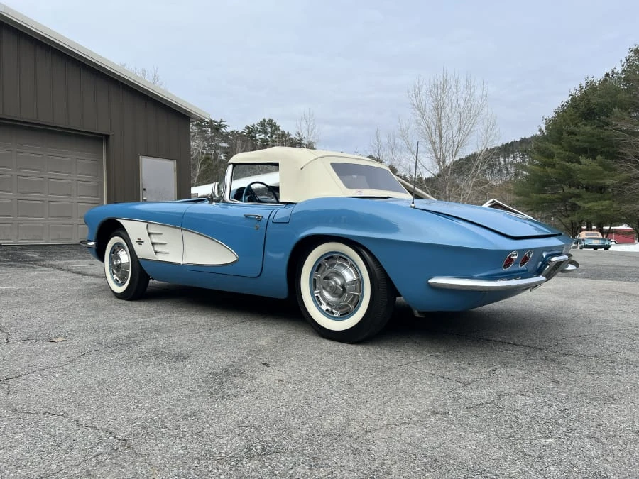 1961 Chevrolet Corvette C1 - Image 8 of 21
