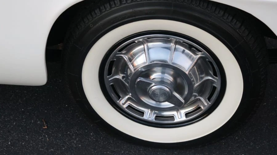 1961 Chevrolet Corvette C1 - Image 10 of 12