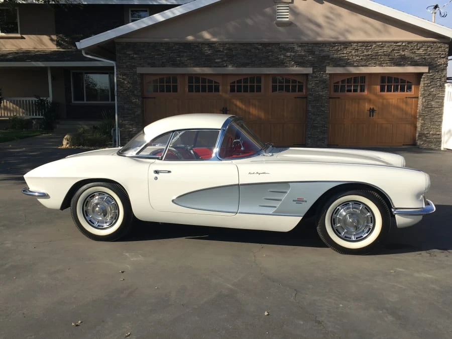 1961 Chevrolet Corvette C1 - Image 8 of 9