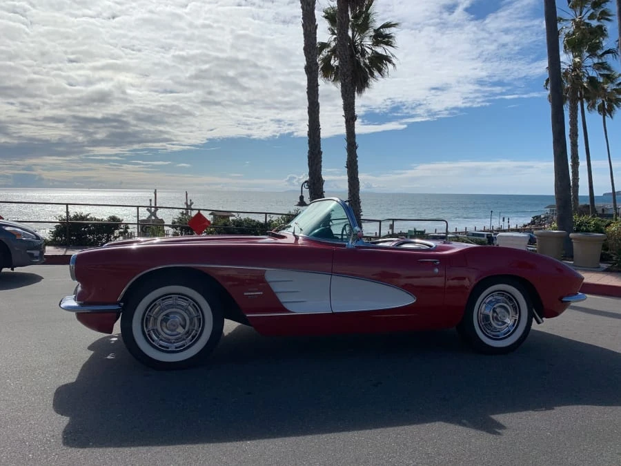 1961 Chevrolet Corvette C1 - Image 6 of 12