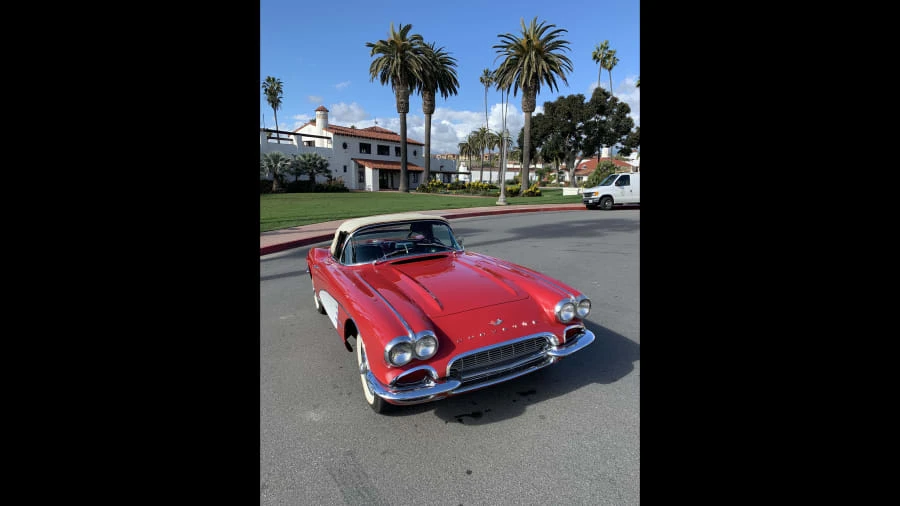 1961 Chevrolet Corvette C1 - Image 11 of 12