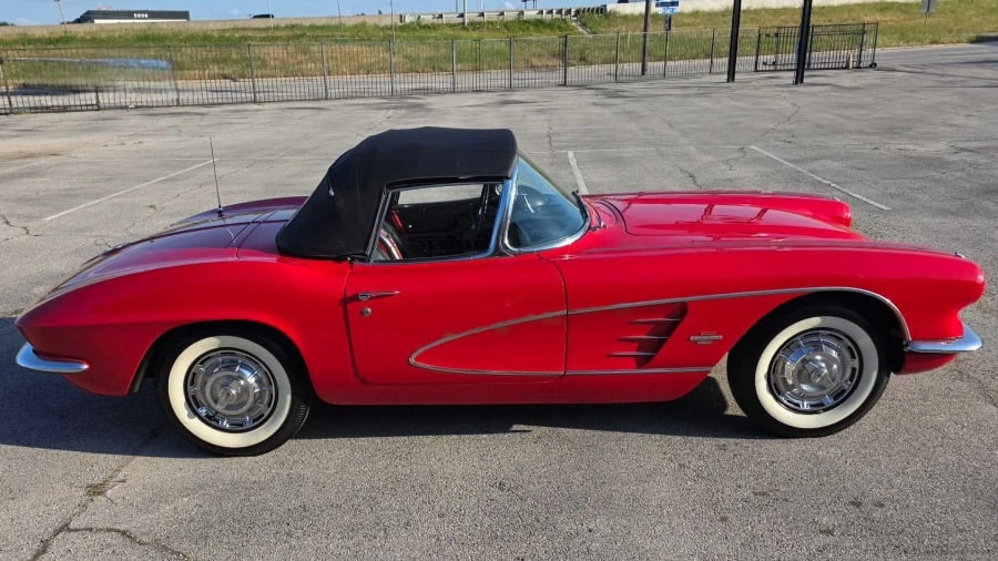 1961 Chevrolet Corvette C1 - Image 2 of 8