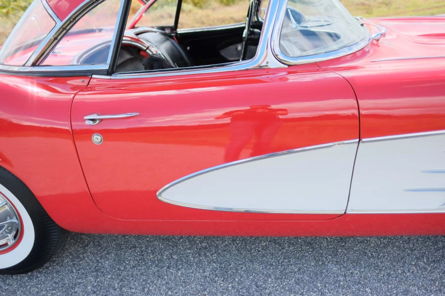 1961 Chevrolet Corvette C1 - Image 19 of 31