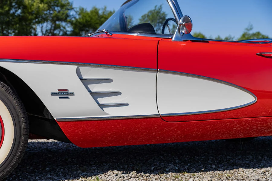 1961 Chevrolet Corvette C1 - Image 12 of 31