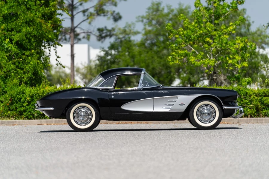 1961 Chevrolet Corvette C1 - Image 2 of 22