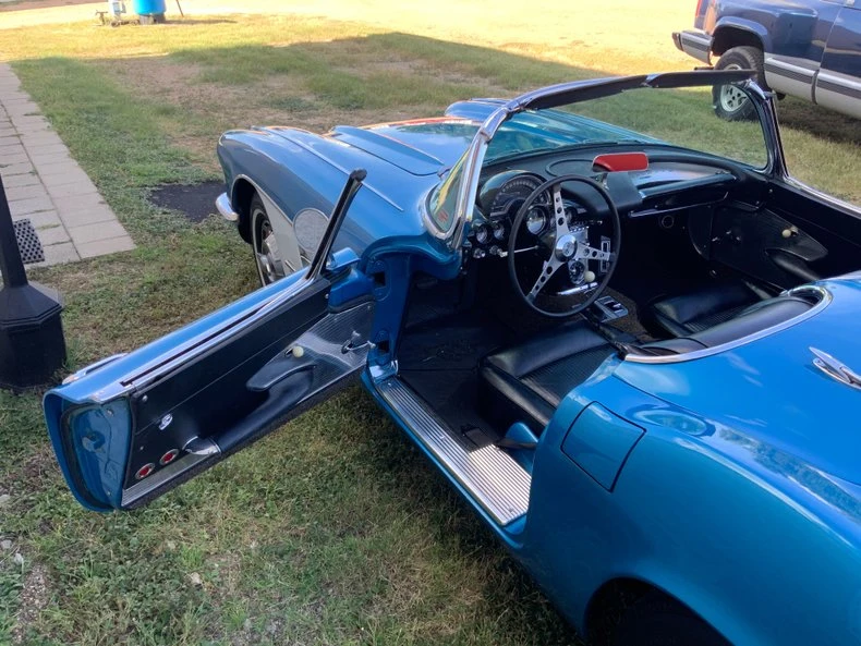 1961 Chevrolet Corvette C1 - Image 19 of 31