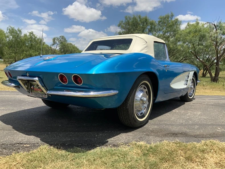 1961 Chevrolet Corvette C1 - Image 7 of 31