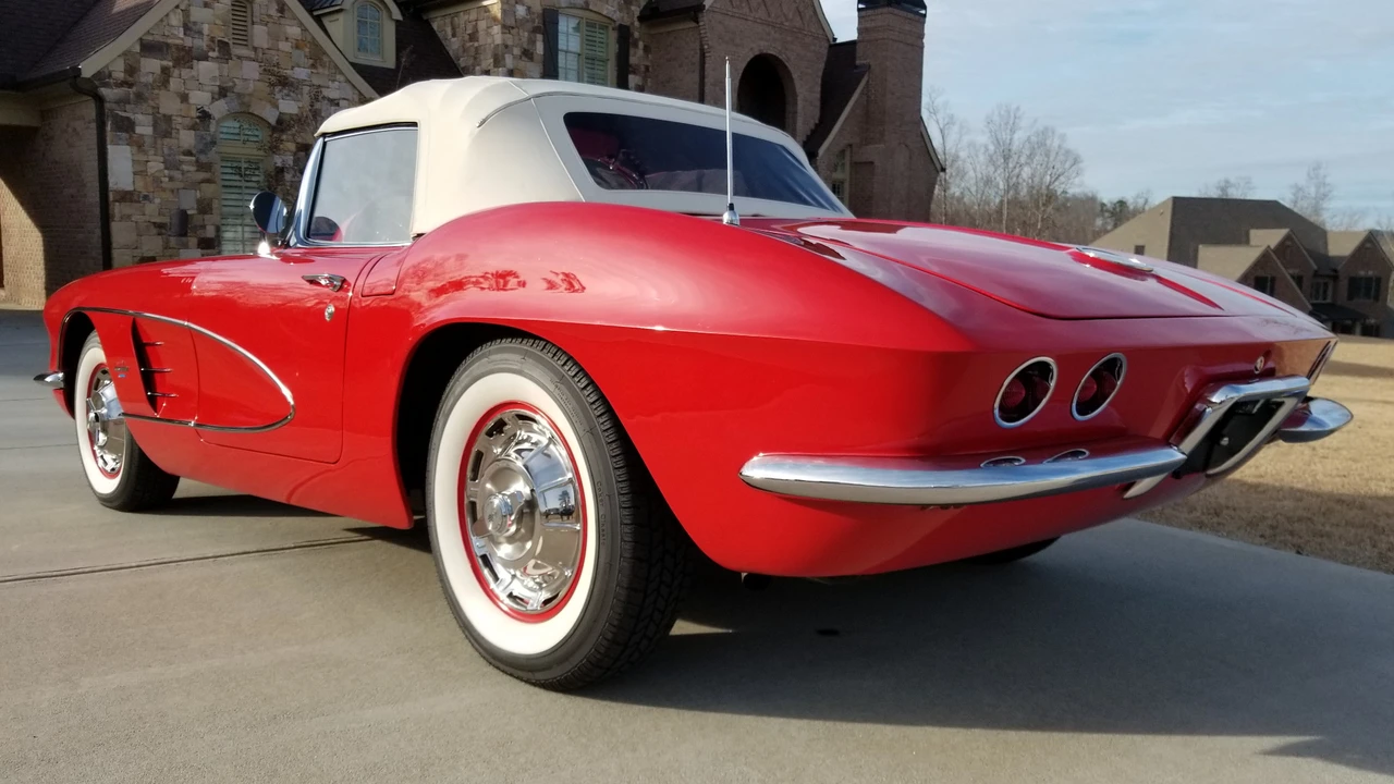1961 Chevrolet Corvette C1 - Image 15 of 31