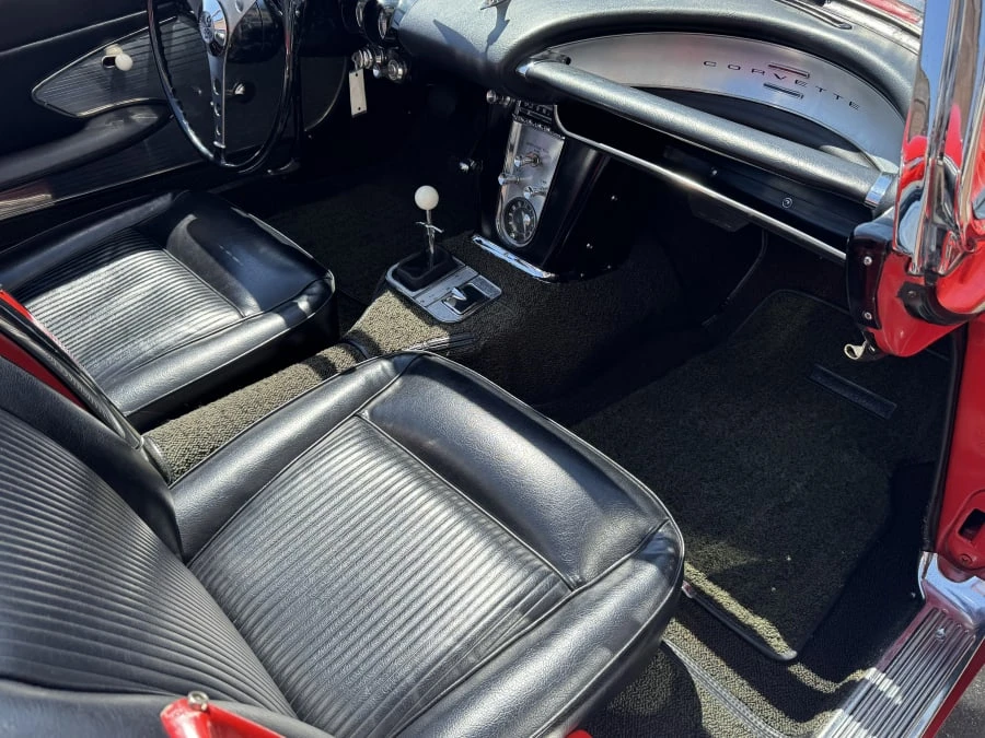 1961 Chevrolet Corvette C1 - Image 10 of 14