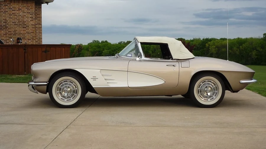 1961 Chevrolet Corvette C1 - Image 2 of 15