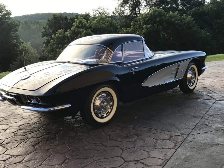 1961 Chevrolet Corvette C1 - Image 8 of 9