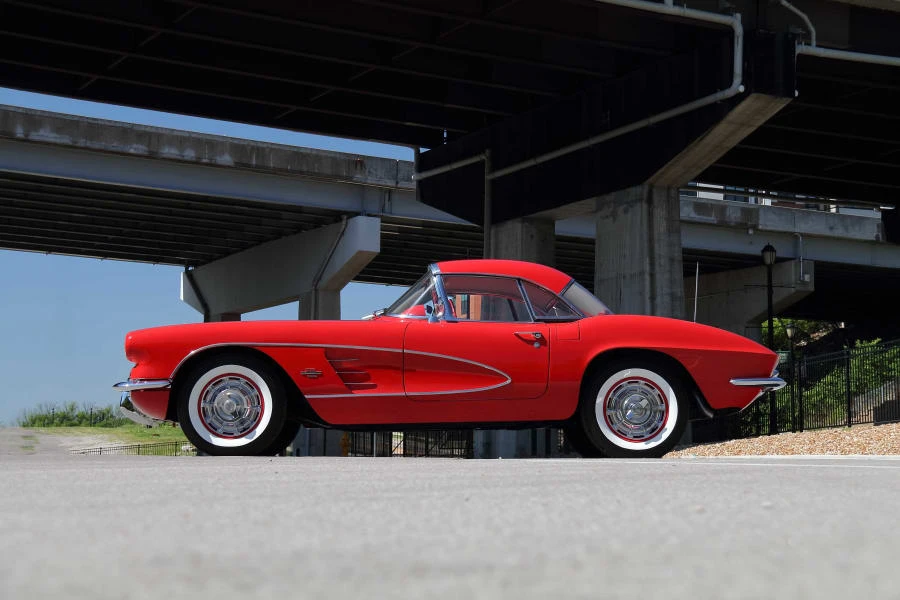 1961 Chevrolet Corvette C1 - Image 2 of 29
