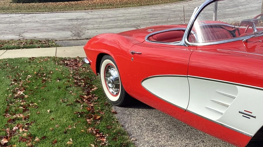1961 Chevrolet Corvette C1 - Image 9 of 14