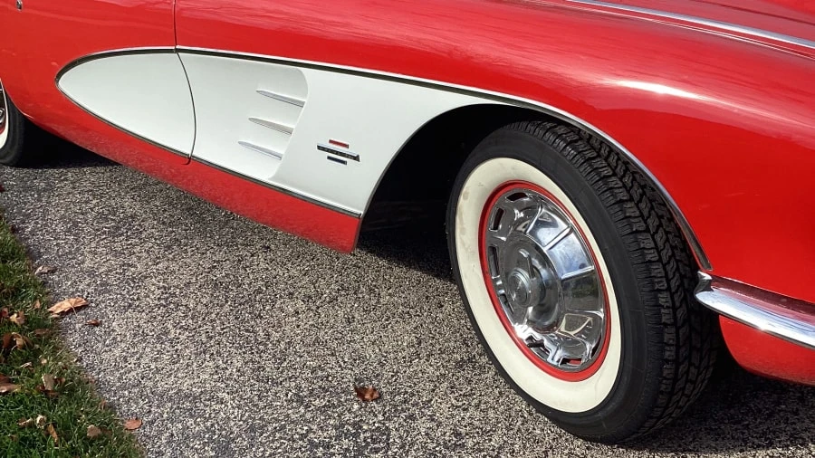 1961 Chevrolet Corvette C1 - Image 10 of 14