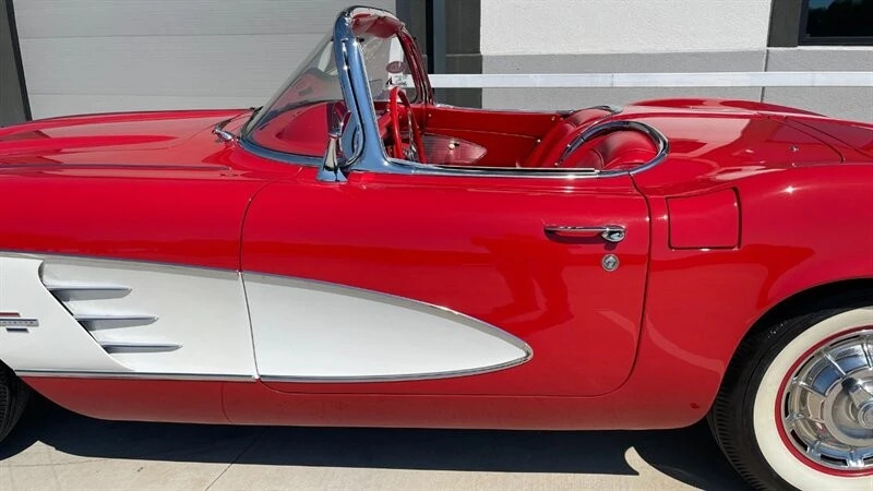 1961 Chevrolet Corvette C1 - Image 13 of 31