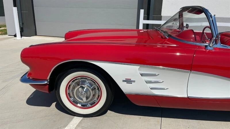 1961 Chevrolet Corvette C1 - Image 12 of 31