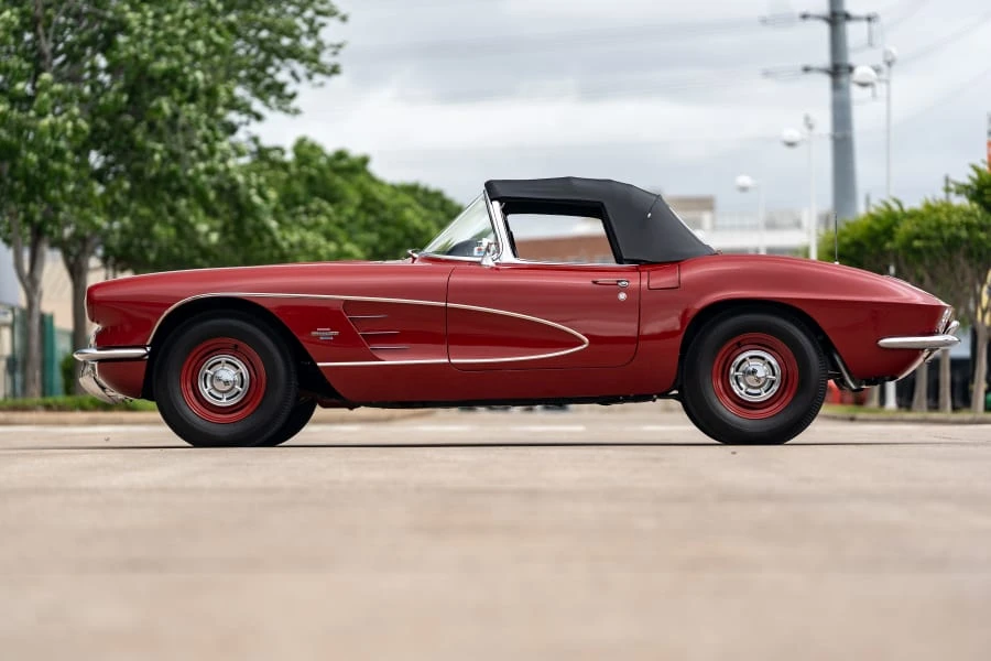 1961 Chevrolet Corvette C1 - Image 2 of 30