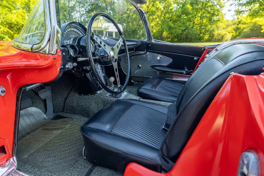 1961 Chevrolet Corvette C1 - Image 15 of 25