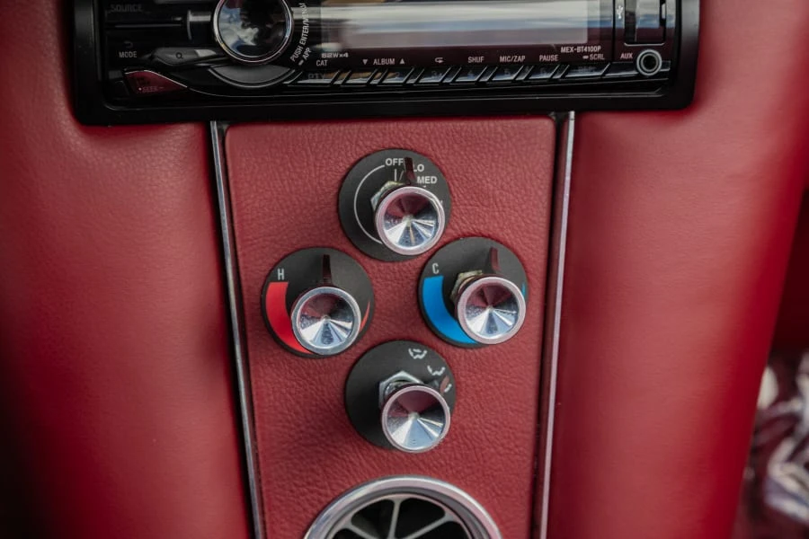 1961 Chevrolet Corvette C1 - Image 28 of 31