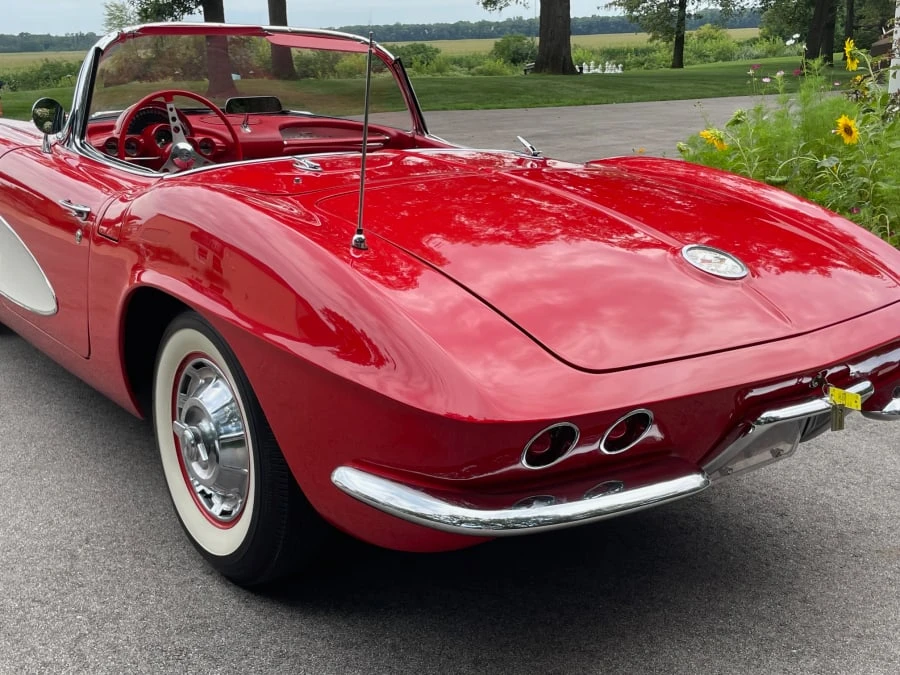 1961 Chevrolet Corvette C1 - Image 11 of 31