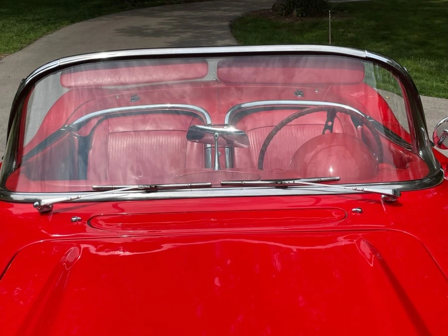 1961 Chevrolet Corvette C1 - Image 16 of 31