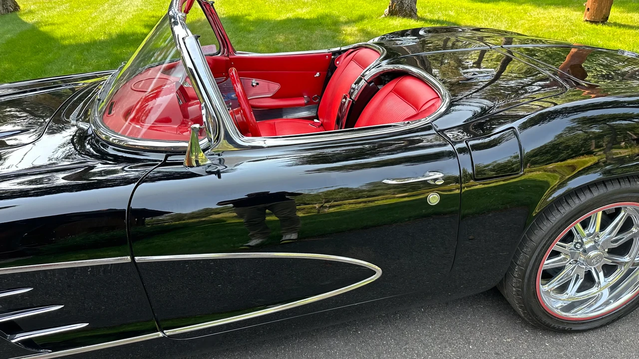 1961 Chevrolet Corvette C1 - Image 22 of 31