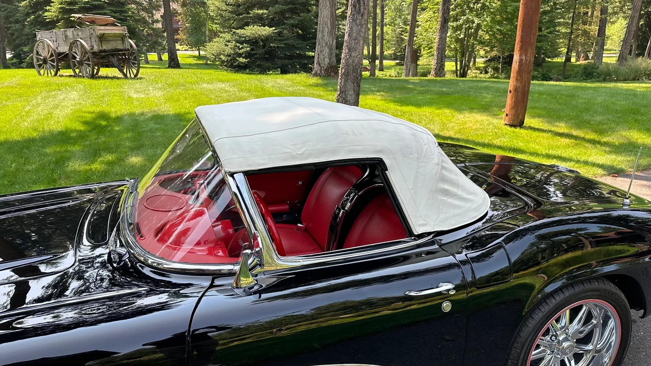 1961 Chevrolet Corvette C1 - Image 17 of 31