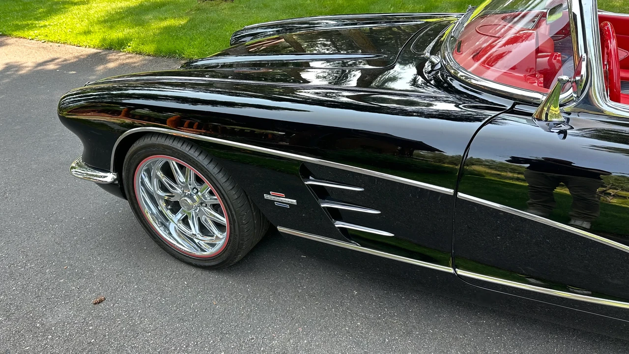 1961 Chevrolet Corvette C1 - Image 28 of 31