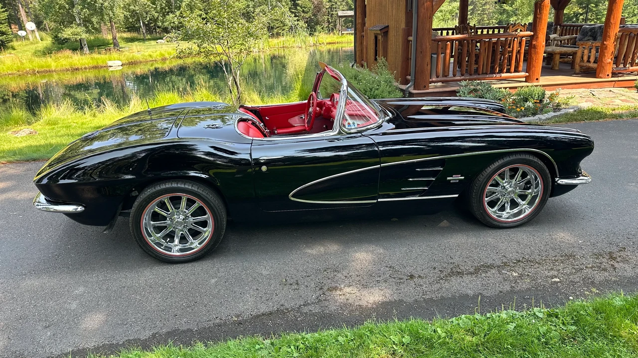 1961 Chevrolet Corvette C1 - Image 8 of 31