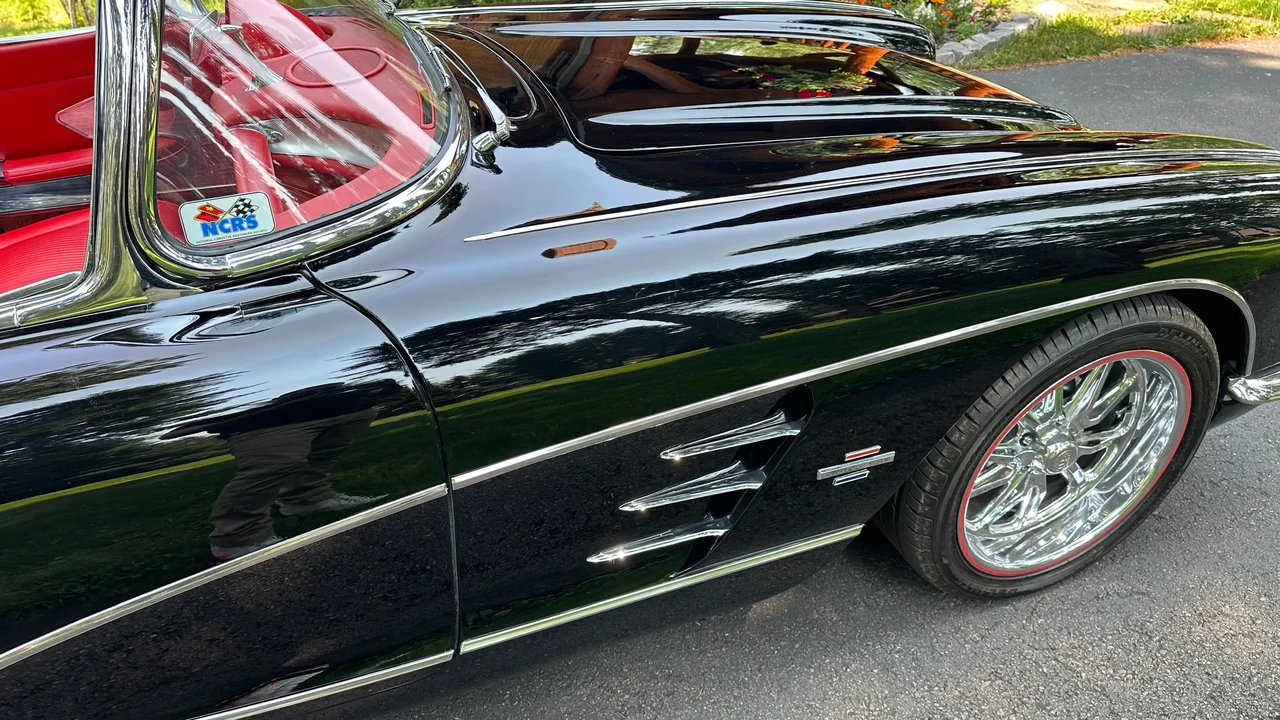 1961 Chevrolet Corvette C1 - Image 24 of 31