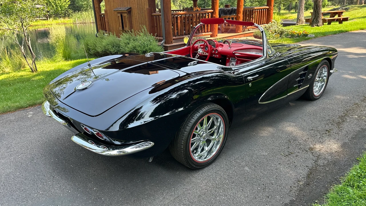1961 Chevrolet Corvette C1 - Image 9 of 31