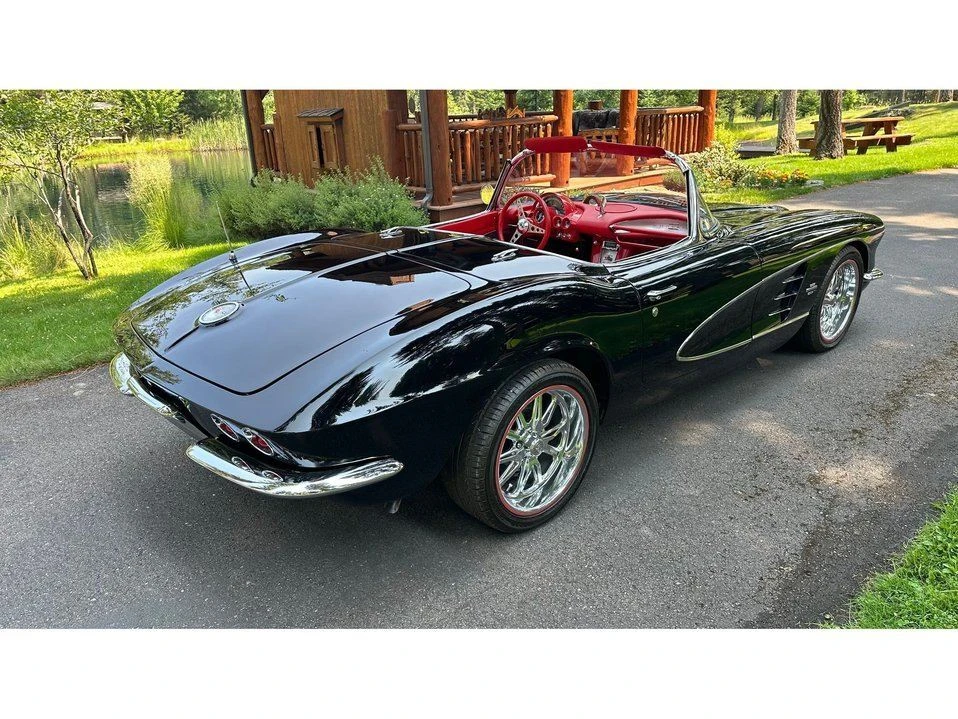 1961 Chevrolet Corvette C1 - Image 9 of 20