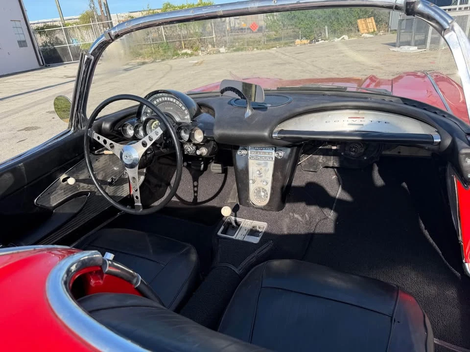 1961 Chevrolet Corvette C1 - Image 9 of 17