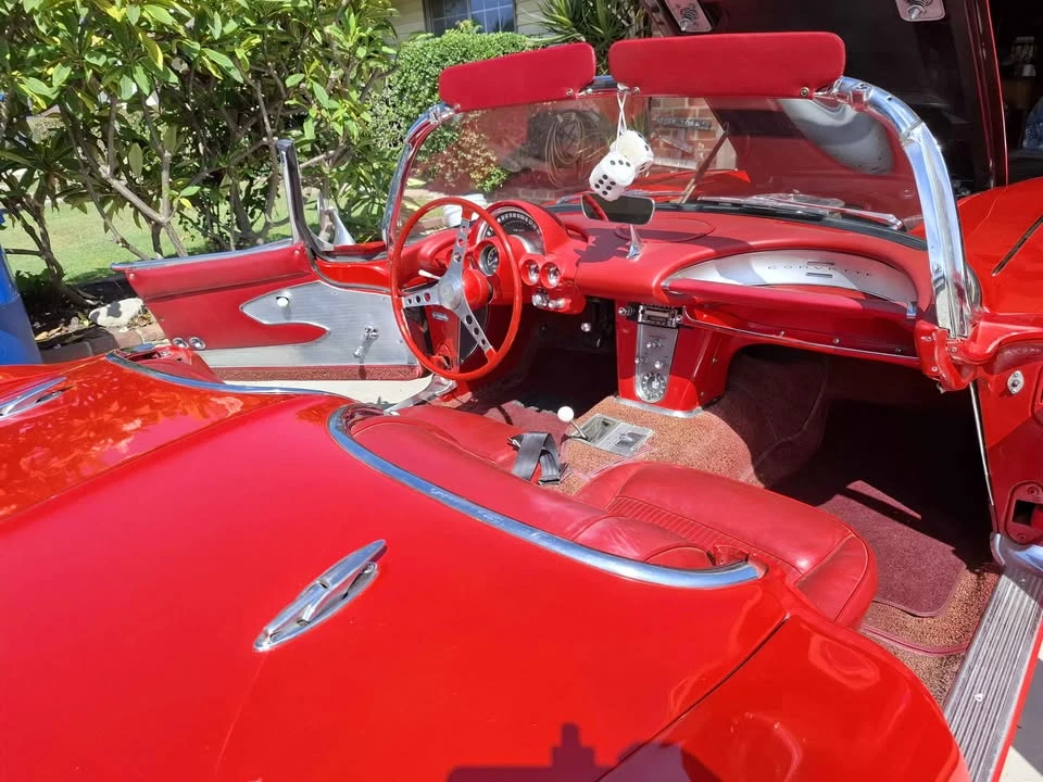 1961 Chevrolet Corvette C1 - Image 8 of 19
