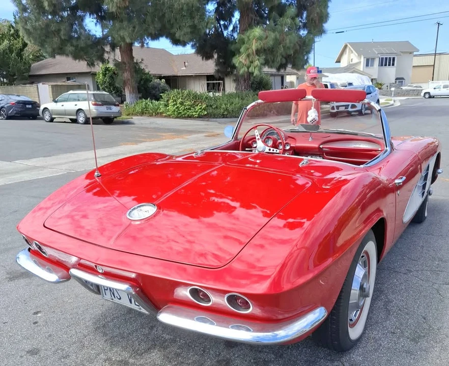 1961 Chevrolet Corvette C1 - Image 2 of 19