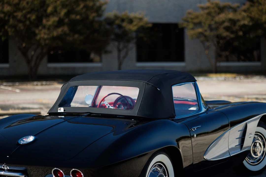 1961 Chevrolet Corvette C1 - Image 11 of 21