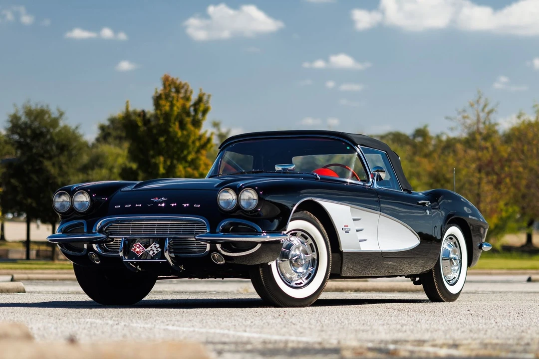 1961 Chevrolet Corvette C1 - Image 2 of 21